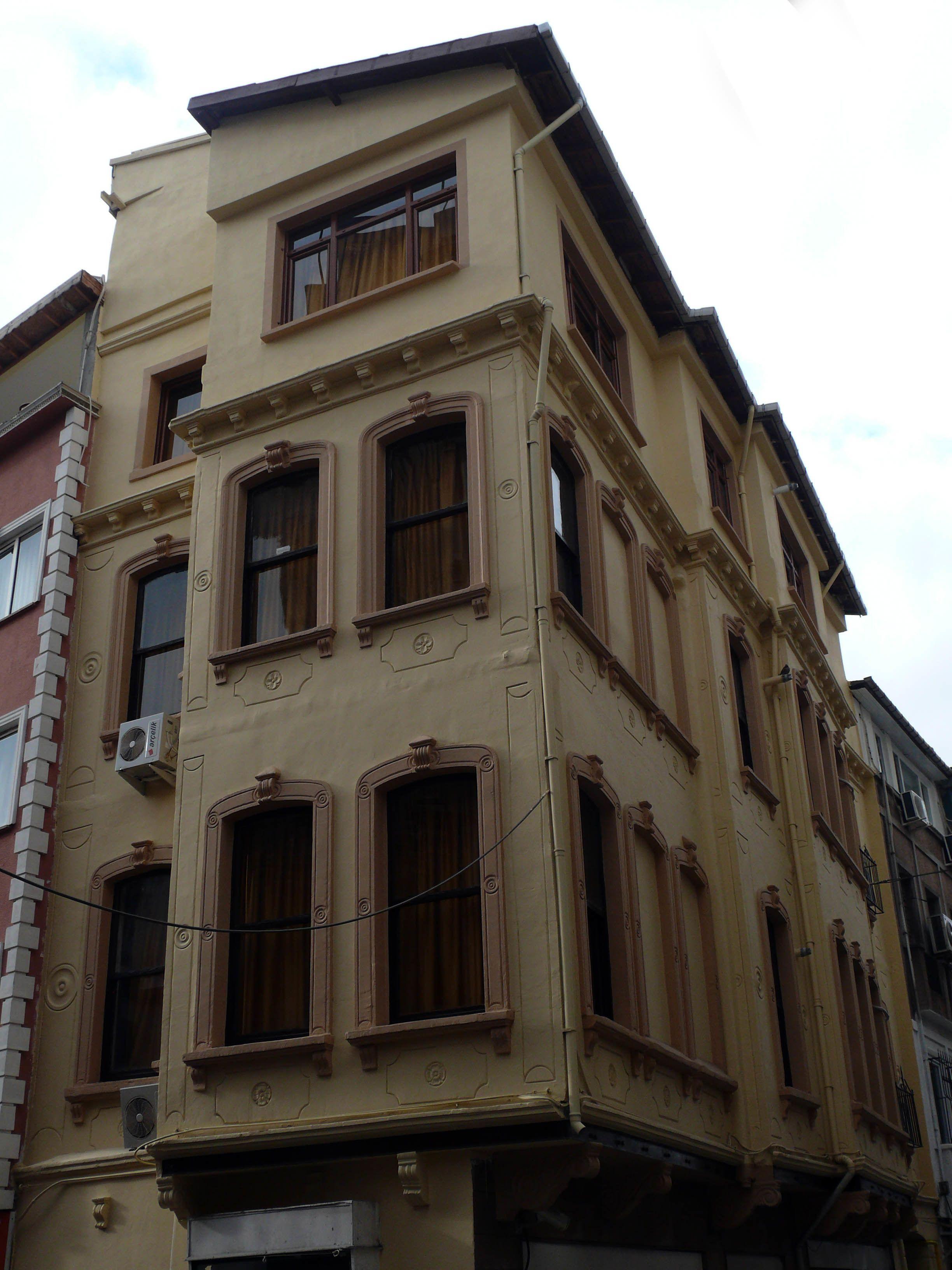 Budak Residence — Photos 2